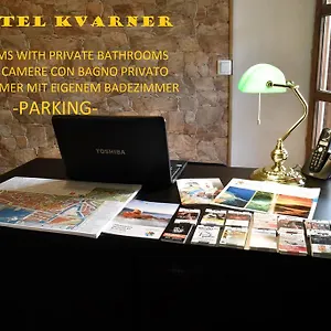  Hostal Kvarner- Private & Dorms